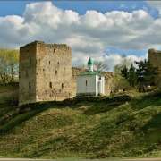 Выставка кукол открылась в МЛШ