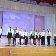Учитель! Перед именем твоим позволь смиренно преклонить колени!