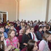 Съел ли волк бабушку и почему подружились кот и заяц?
