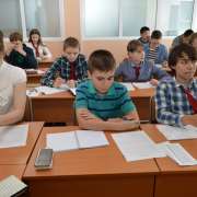 Тренинг по математике Сергея Агаханова и Марины Анохиной в МЛШ собрал более 40 школьников из Владивостока, Южно-Сахалинска и Якутска