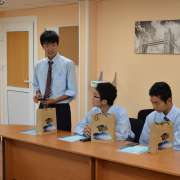 Ученики Международной лингвистической школы обрели новых друзей из Китая и Японии