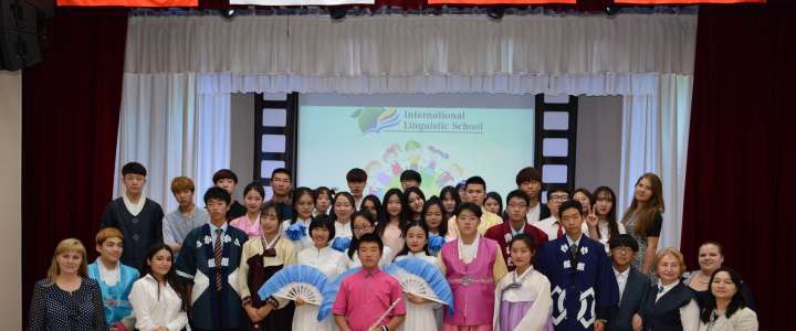 Проект Международной лингвистической школы International Day вошел в шорт-лист премии «Серебряный Лучник» - Дальний Восток