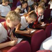 Грамотность в мире цифровых технологий необходима, считают ученики Международной лингвистической школы