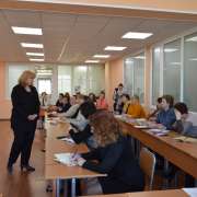 Профессор Елизавета Хамраева: Читаем, перефразируем, отвечаем на вопросы, понимаем!  