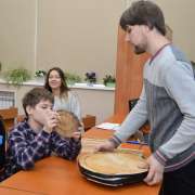 Неделя науки, день второй: брейнринг по истории, определяем качество питьевой воды и знакомимся с редкими животными Приморья