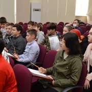 Финал Недели наук в Международной лингвистической школе: каллиграфия, интеллектуальные игры и квесты