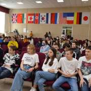 Финал Недели наук в Международной лингвистической школе: каллиграфия, интеллектуальные игры и квесты