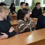 Выпускник IB программы рассказал ученикам Международной лингвистической школы об учебе в Simon Fraser University (Канада)