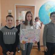 Пятиклассники Международной лингвистической школы изучают Афинский театр и создают интеллект-карты 