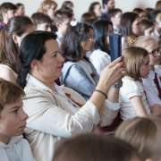 Поздравление директора Международной лингвистической школы с Днем Победы 
