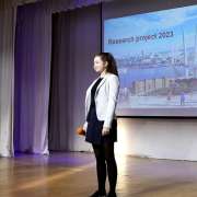 Исследовательский проект «Historical Heritage of Vladivostok Fortresses» стартовал в 8 классах Международной лингвистической школы 