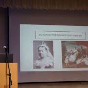 Ученики 9 и 10 классов Международной лингвистической школы защитили проектные и исследовательские работы