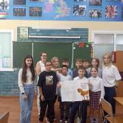 International Literacy Day в Международной лингвистической школе завершился созданием постеров 