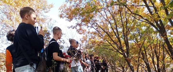 Ученики 8 классов Международной лингвистической школы посетили Краснояровское городище под Уссурийском  