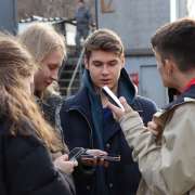 Созидатели Владивостока: десятиклассники Международной лингвистической школы знакомятся с работами команды «Concrete Jungle»
