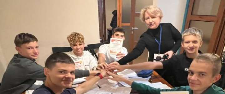 К математическим боям готовы: ученики Международной лингвистической школы приняли участие в Уральском математическом турнире