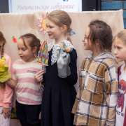 Puppet show: ученики 3 классов Международной лингвистической школы сыграли «Репку» и «Теремок» на английском языке