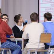 Неделя наук в МЛШ продолжается: интеллектуальные соревнования «Game Club» выявляют эрудитов и знатоков