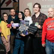 Команда учителей Международной лингвистической школы заняла 1 место в корпоративной игре «Квиз, плиз!»  