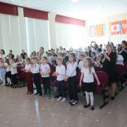 В Международной лингвистической школе состоялся концерт в честь Дня Победы 