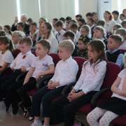 В Международной лингвистической школе состоялся концерт в честь Дня Победы 
