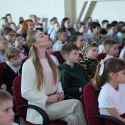 В Международной лингвистической школе состоялся концерт в честь Дня Победы 