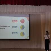 Literacy week в Международной лингвистической школе: ученики пятых классов будут искать пословицы о мире и делать постеры