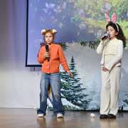 Puppet show «Christmas Tales»: ученики 3 классов Международной лингвистической школы сыграли на сцене новогодние кукольные спектакли